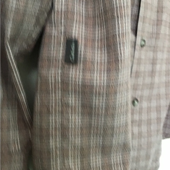 Cabelas plaid Velcro pocket shirt, size M - Picture 2 of 7